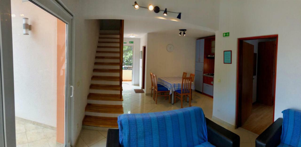 Apartments Nautic ザヴァラ エクステリア 写真